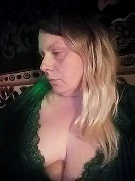 Lana-murr online show from 04-18-26, 04:44