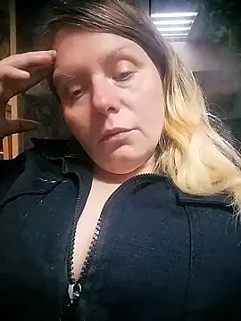 Lana-murr online show from 04-20-26, 04:54