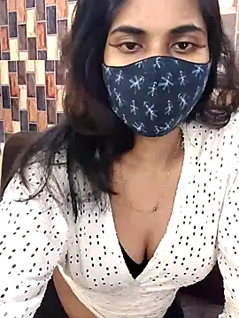 Snapshot of Indian-Glory chatting on 01-18-26, 08:45 Indian-Glory online show from 01-18-26, 08:45