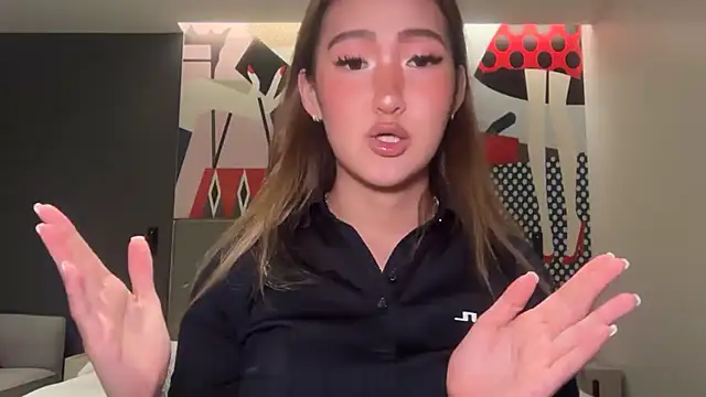 AlishaCheng online show from 06-25-26, 01:04