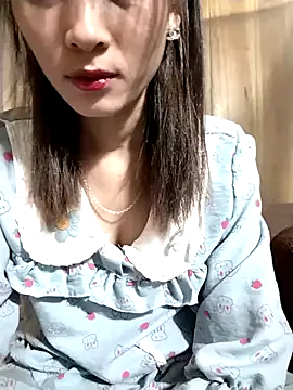 Em xinh01 online show from 11-29-25, 08:50