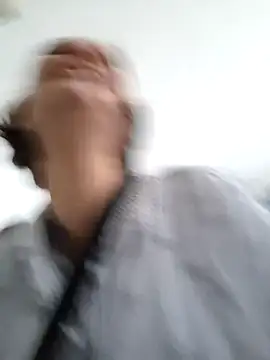 Piediniecollant online show from 04-21-26, 10:21