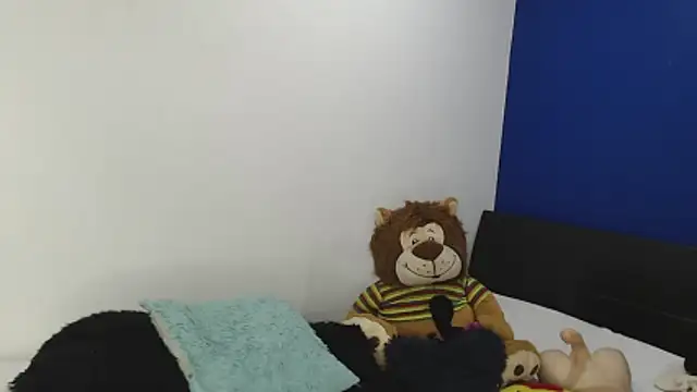 EmmilyConnor online show from 06-11-26, 02:26