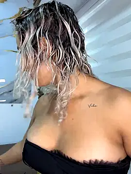 Snapshot of 99_natalia chatting on 10-31-25, 06:31 99 natalia online show from 10-31-25, 06:31