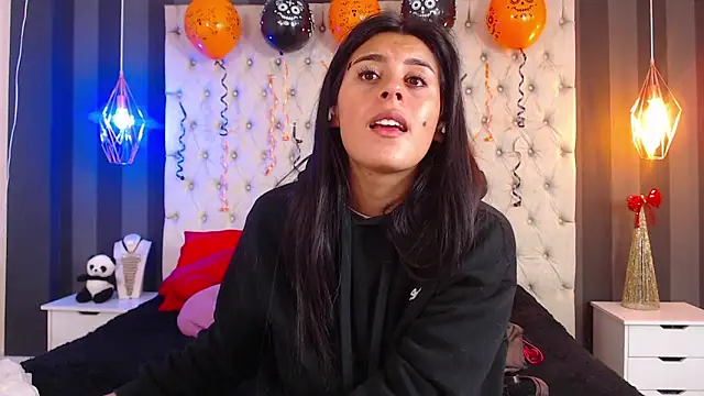 Camile Petite online show from 10-29-25, 07:26