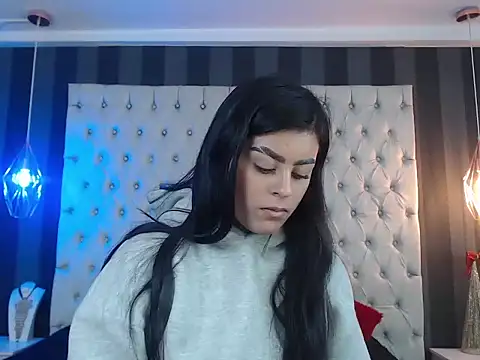 Camile Petite online show from 11-27-25, 08:11