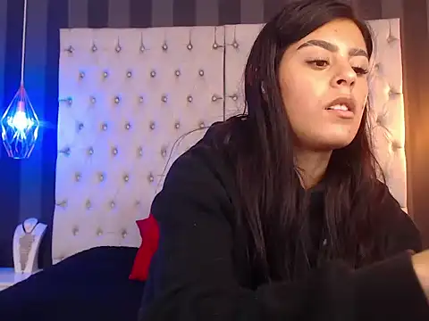 Camile Petite online show from 11-29-25, 08:23