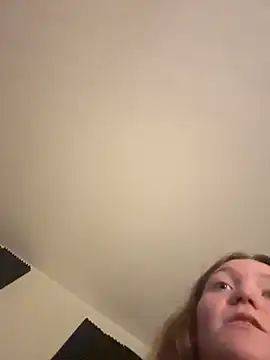 Snapshot of stonerbaby chatting on 06-11-26, 02:53 stonerbaby online show from 06-11-26, 02:53