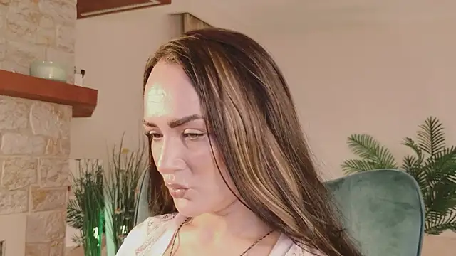 Snapshot of SiennaRosse chatting on 02-11-26, 09:31 SiennaRosse online show from 02-11-26, 09:31