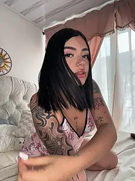VioletEvanzz online show from 11-30-25, 05:28