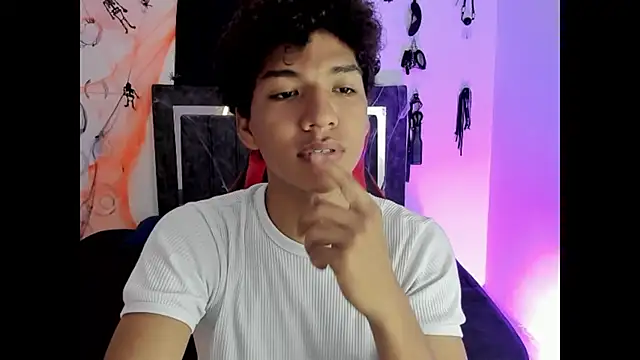 Maximiliano Khalil online show from 11-06-25, 02:29