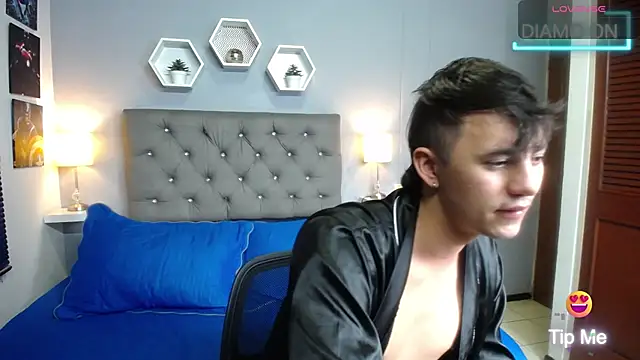 paul myller online show from 10-31-25, 01:28