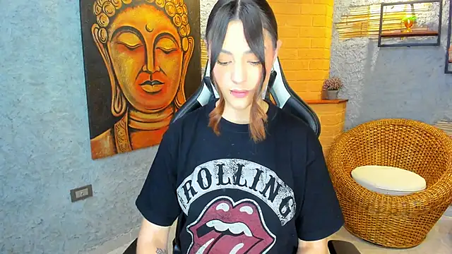 DakotaRussell  online show from 10-28-25, 11:03