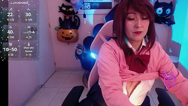 Snapshot of Alana_x_ chatting on 10-30-25, 03:41 Alana x  online show from 10-30-25, 03:41