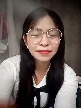 Bamboo-niee123 online show from 12-17-25, 02:23