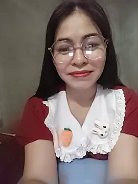 Bamboo-niee123 online show from 05-19-26, 03:07