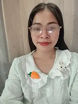 Bamboo-niee123 online show from 06-11-26, 02:53