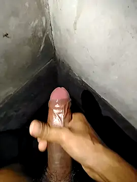 Snapshot of Sudda1199 chatting on 12-18-25, 03:29 Sudda1199 online show from 12-18-25, 03:29