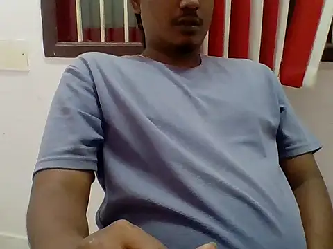 Snapshot of Lycan1993 chatting on 11-23-25, 01:44 Lycan1993 online show from 11-23-25, 01:44