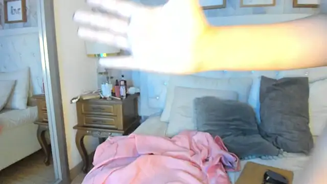 scarlett thompson 7 online show from 11-10-25, 03:05