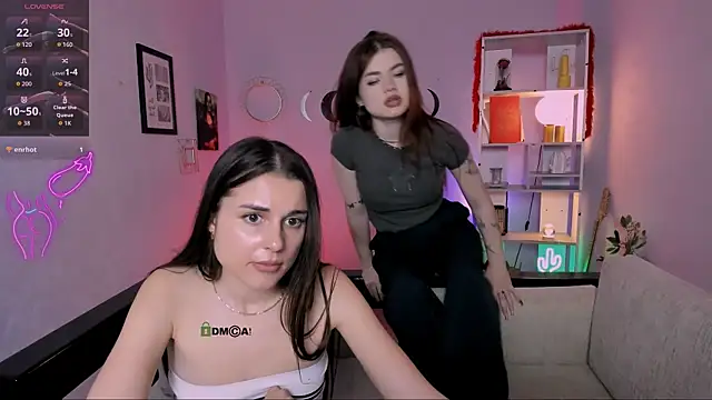Snapshot of isabel_wave chatting on 05-10-26, 10:37 isabel wave online show from 05-10-26, 10:37
