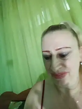 Snapshot of Esenia505 chatting on 06-29-26, 12:27 Esenia505 online show from 06-29-26, 12:27