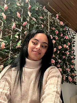 Snapshot of VioletMorgan_ chatting on 10-28-25, 02:09 VioletMorgan  online show from 10-28-25, 02:09