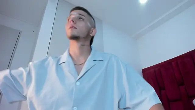 Snapshot of Mathewboy_069 chatting on 11-09-25, 02:54 Mathewboy 069 online show from 11-09-25, 02:54