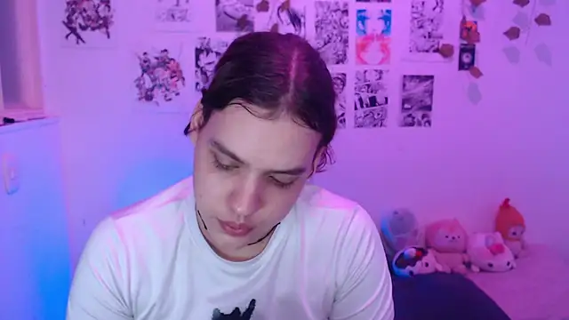 Snapshot of reiko_doll chatting on 10-31-25, 01:17 reiko doll online show from 10-31-25, 01:17