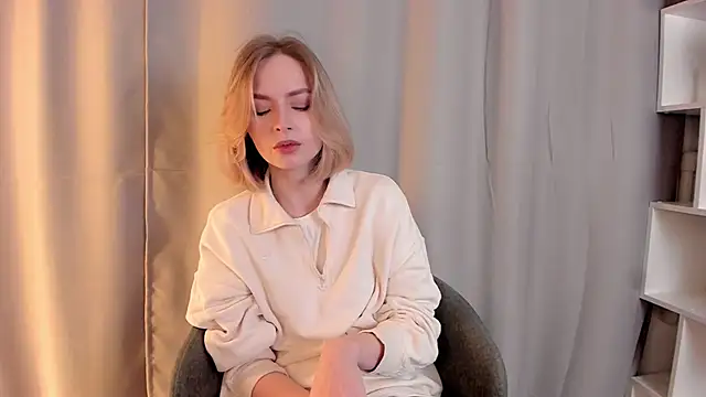 Snapshot of BaileyBernos chatting on 11-01-25, 01:24 BaileyBernos online show from 11-01-25, 01:24