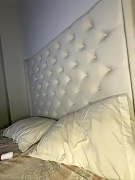 isabella-montes online show from 11-26-25, 03:29