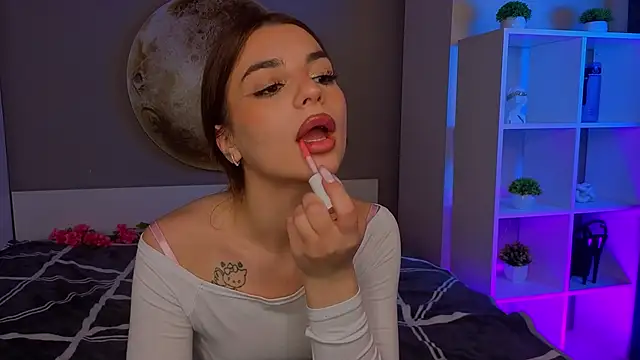 LauraHansil online show from 03-23-26, 07:07