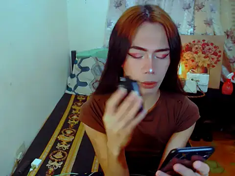 EXOTICGEORGINA online show from 12-14-25, 09:30