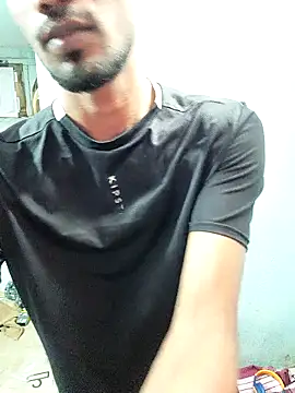 Snapshot of cutty_abi_ chatting on 11-19-25, 03:17 cutty abi online show from 11-19-25, 03:17