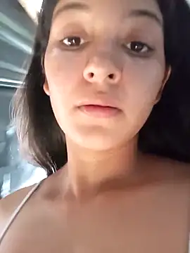 Soymaia online show from 12-18-25, 02:34