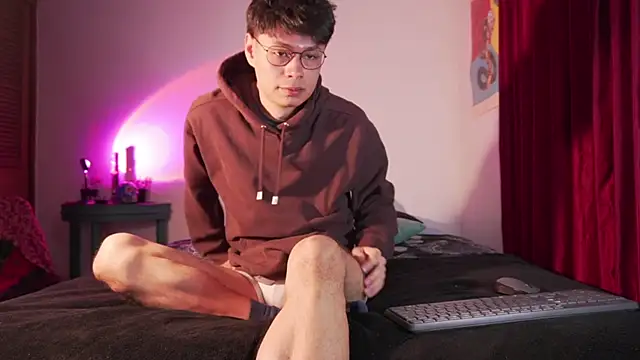 estmonnn online show from 04-25-26, 01:30