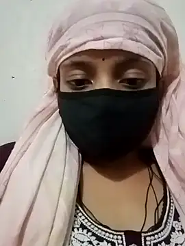 Quenn-Jiya752 online show from 11-05-25, 01:44