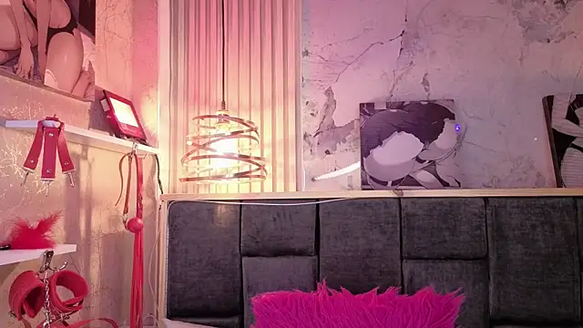 Im-Lola online show from 04-28-26, 02:10