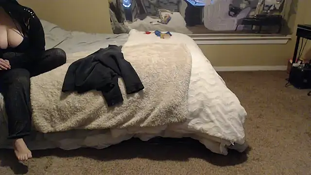 Snapshot of Skyl31 chatting on 02-04-26, 03:01 Skyl31 online show from 02-04-26, 03:01