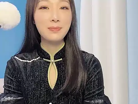 Snapshot of ella55-- chatting on 11-10-25, 03:27 ella55-- online show from 11-10-25, 03:27