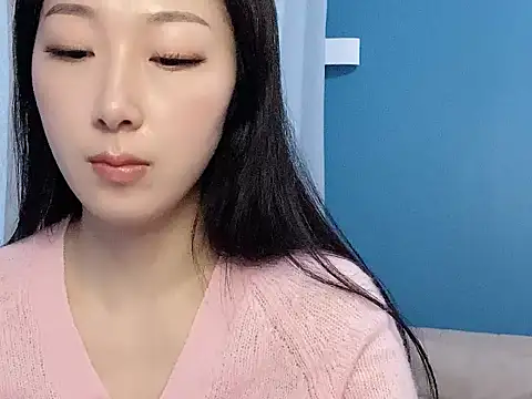 Snapshot of ella55-- chatting on 11-15-25, 05:05 ella55-- online show from 11-15-25, 05:05