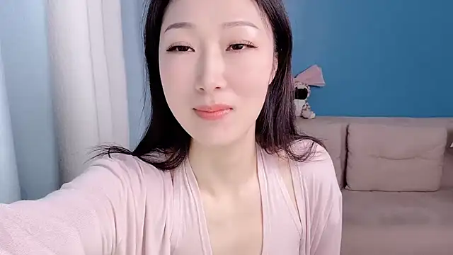 Snapshot of ella55-- chatting on 03-15-26, 01:00 ella55-- online show from 03-15-26, 01:00