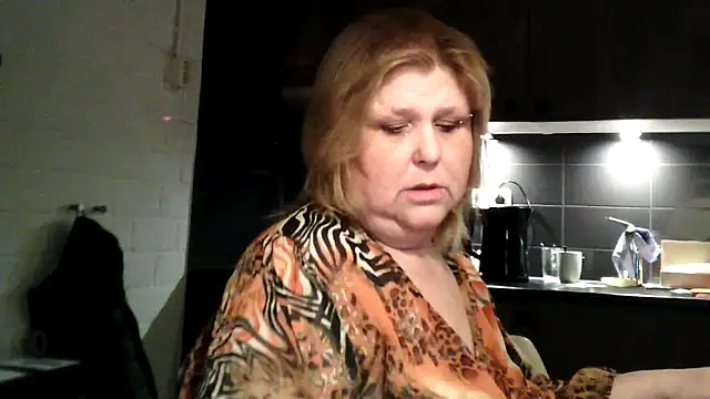 Sylviastar46 online show from 03-10-26, 08:14