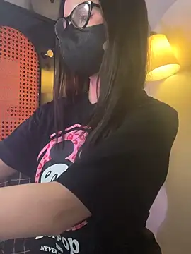 trinhvutrinh online show from 04-17-26, 03:15