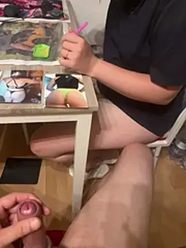 Teeny-Slut18 online show from 06-24-26, 11:26
