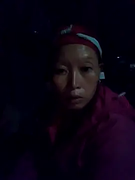 Snapshot of cute-kiss chatting on 10-30-25, 02:51 cute-kiss online show from 10-30-25, 02:51