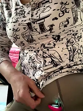 aniani11 online show from 12-18-25, 06:52