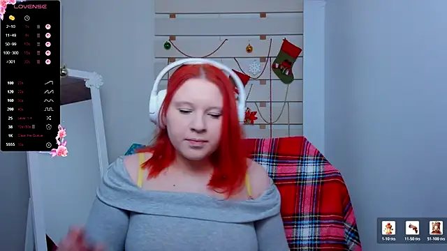 Snapshot of FoxPlayXX chatting on 01-06-26, 09:29 FoxPlayXX online show from 01-06-26, 09:29