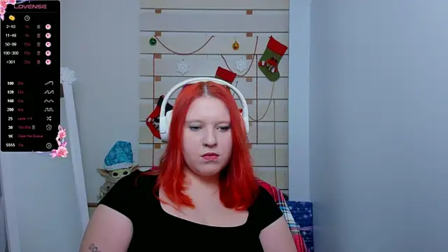 Snapshot of FoxPlayXX chatting on 01-08-26, 08:11 FoxPlayXX online show from 01-08-26, 08:11