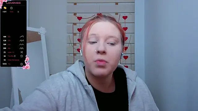 Snapshot of FoxPlayXX chatting on 02-05-26, 08:02 FoxPlayXX online show from 02-05-26, 08:02